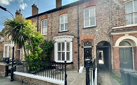 Guildhall Garden Stay York With Private Courtyard